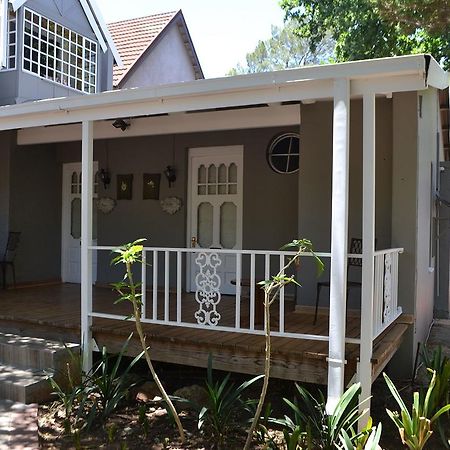 Hobbit Boutique Hotel บลูมฟอนเทน ภายนอก รูปภาพ