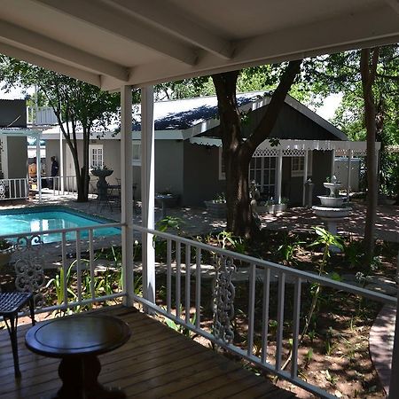 Hobbit Boutique Hotel บลูมฟอนเทน ภายนอก รูปภาพ