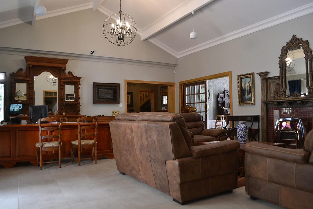 Hobbit Boutique Hotel บลูมฟอนเทน ภายนอก รูปภาพ